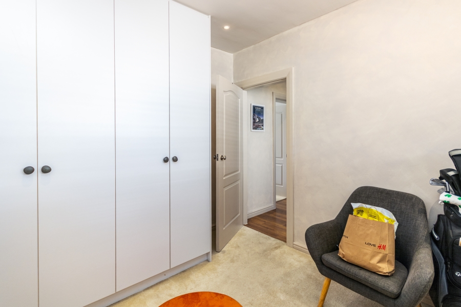 2 Bedroom Property for Sale in Green Point Western Cape